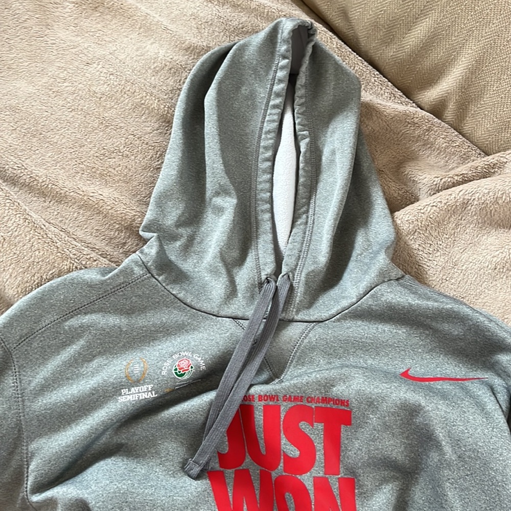 2018 Rose Bowl Georgia Mens Large like new!